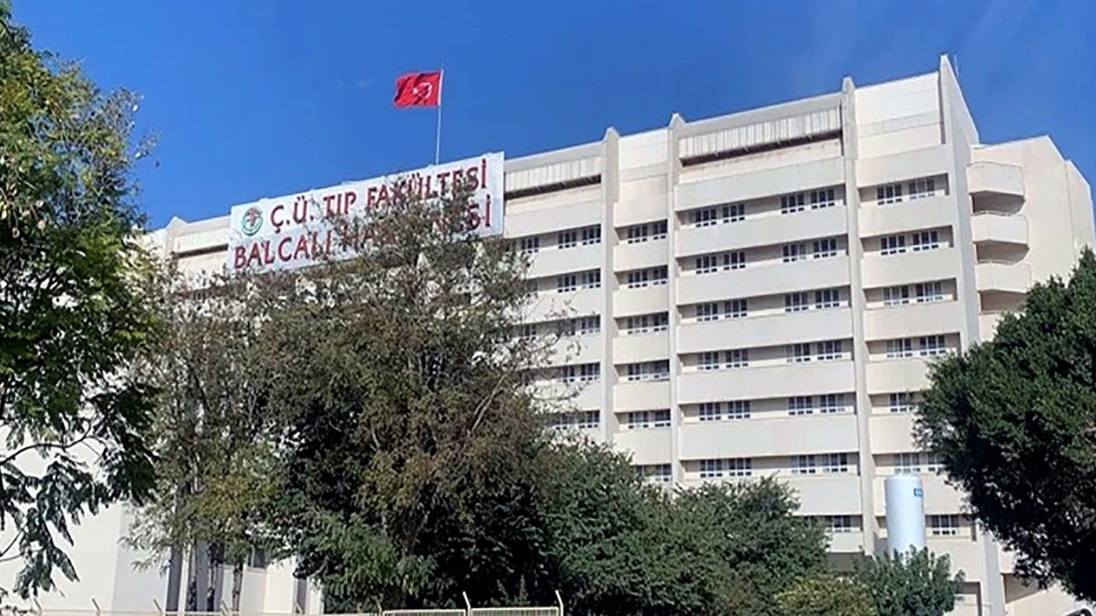 Adana'da hastaneden 15 milyon liralık ilaç çalan depo sorumlusu tutuklandı