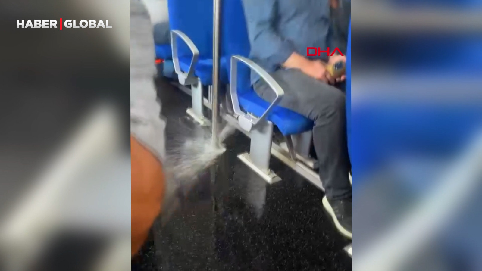 Girne açıklarında alabora olan geminin batmadan önceki görüntüleri ortaya çıktı: Gemi böyle su almış!