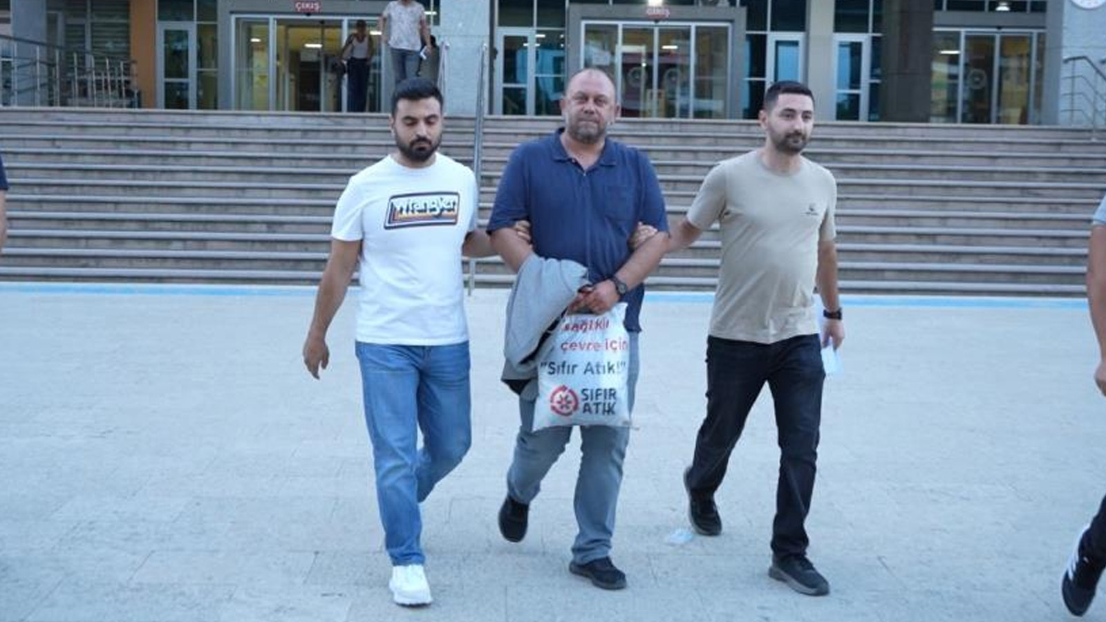200 bin euroluk rüşvet iddiasında meclis üyesi tutuklandı