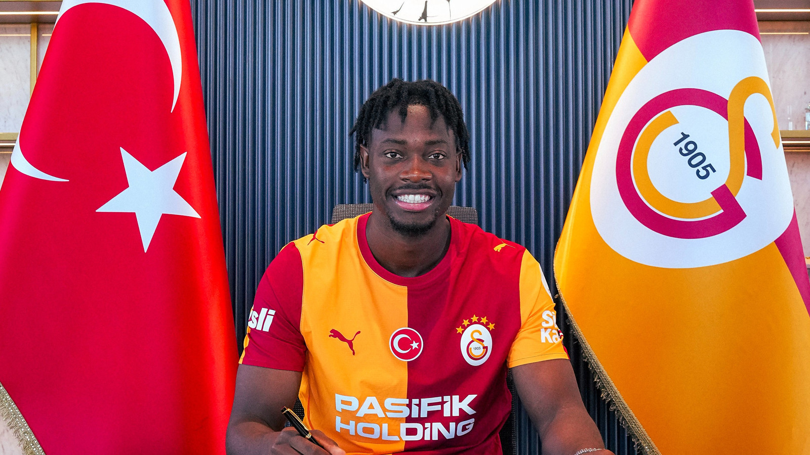 Galatasaray, Bitshiabu'nun maliyetini KAP'a bildirdi