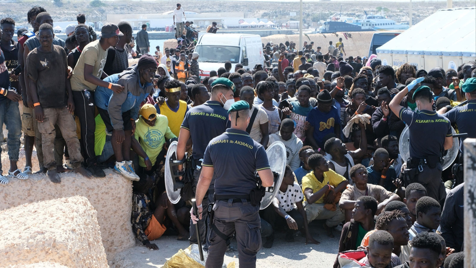 Biz sınır tanımınız değiliz!, Batı Afrika'dan Avrupa'ya tepki