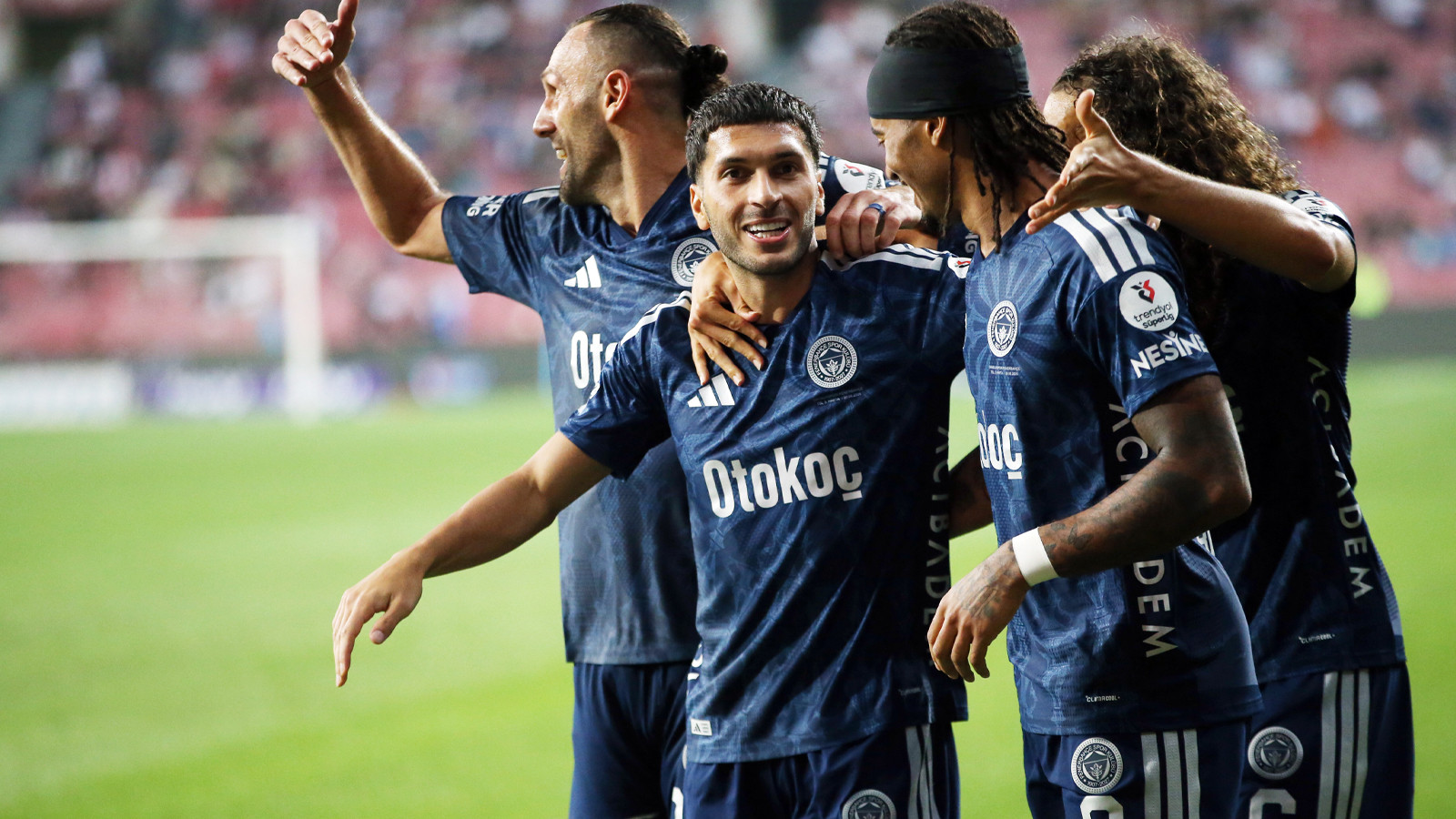 Fenerbahçe - Roma maçı ne zaman, saat kaçta, hangi kanalda?