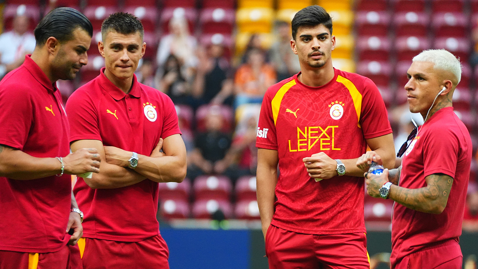 Galatasaraylı futbolcu ayrılmak istediğini yönetime bildirdi