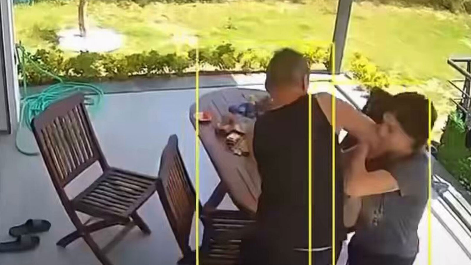 Berhan Şimşek'ten şiddet gören Özlem Şanver ilk kez konuştu! "Düzelecek dedi, inandım” - Resim: 8