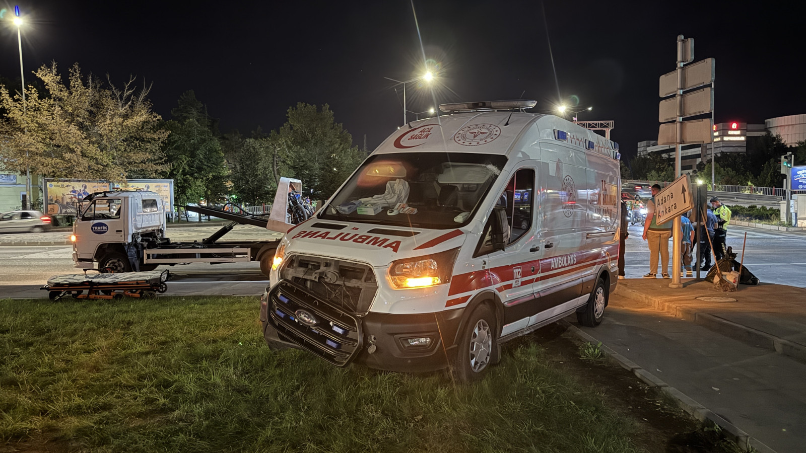 Kayseri'de ambulansla otomobil çarpıştı: 6 yaralı