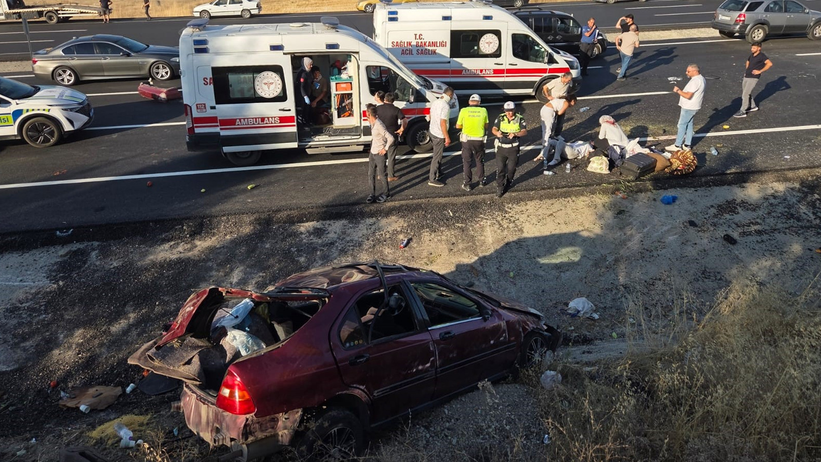 Ankara Elmadağ'da Meydana Gelen Trafik Kazasında Ölü ve Yaralılar Var