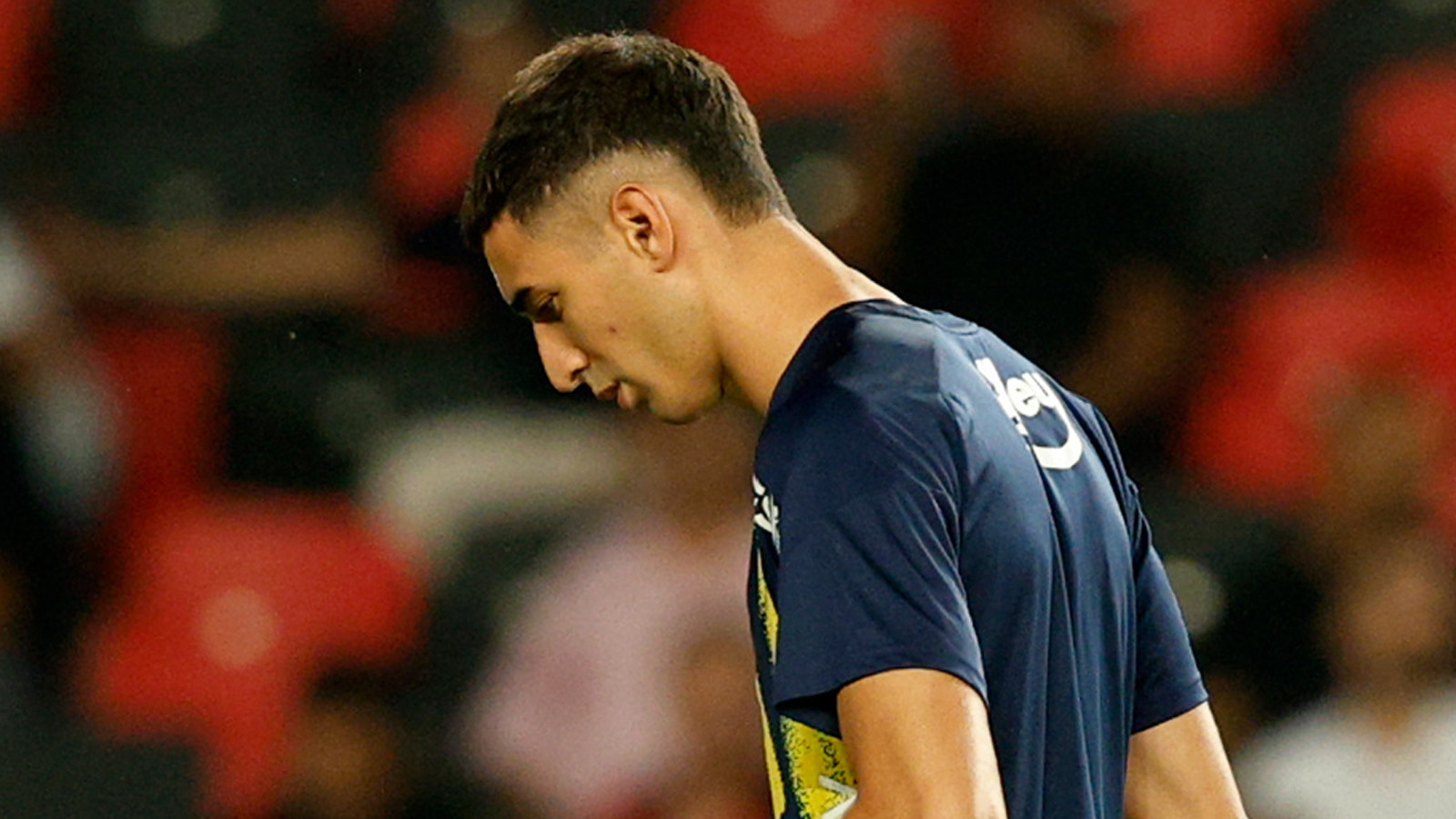 Fenerbahçe Oyuncusu Mert Müldür Menisküsünde Yırtık Tespit Edildi