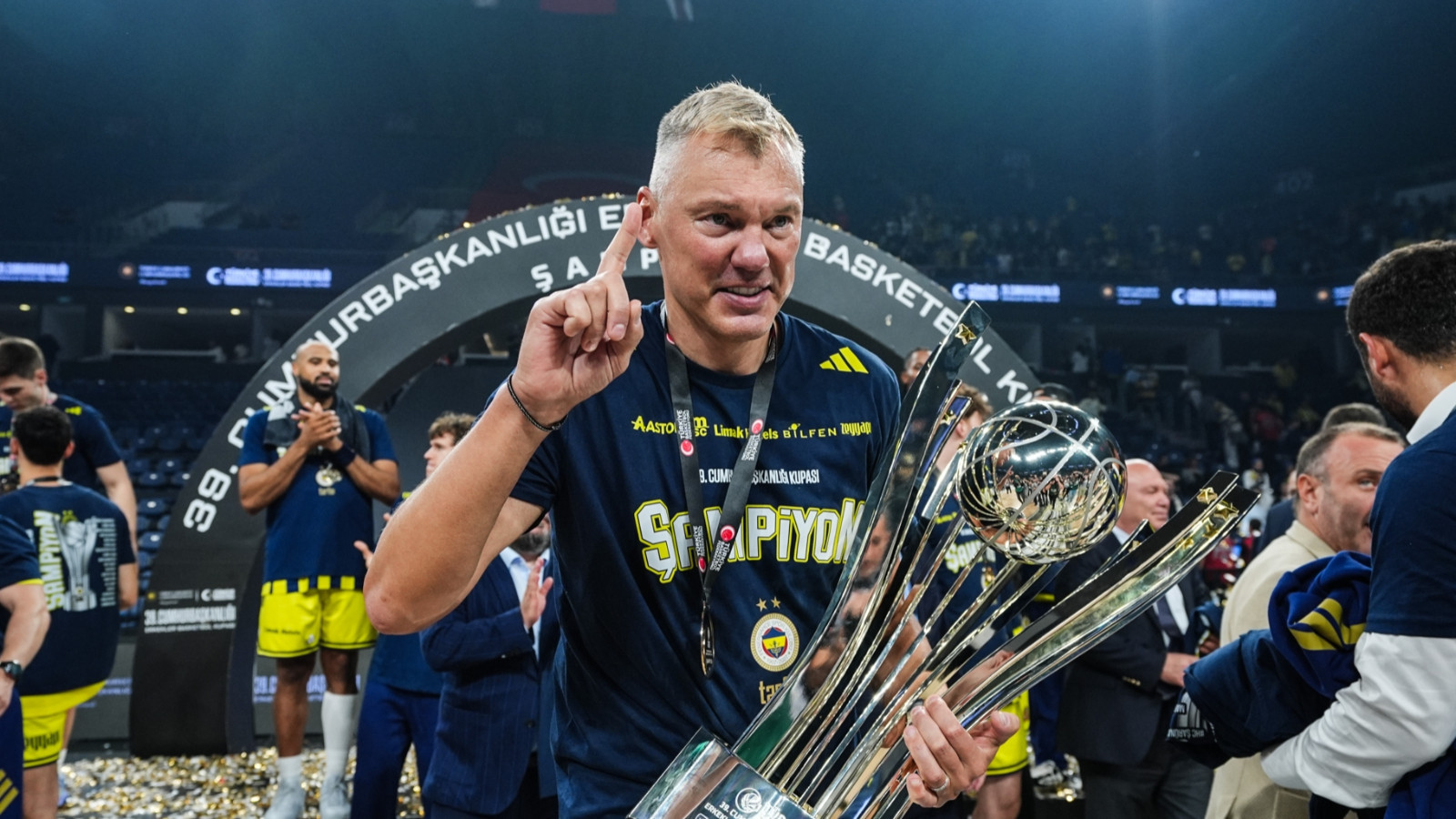 Jasikevicius, Alimpijevic’e karşı oynadığı 6 finali de kazandı