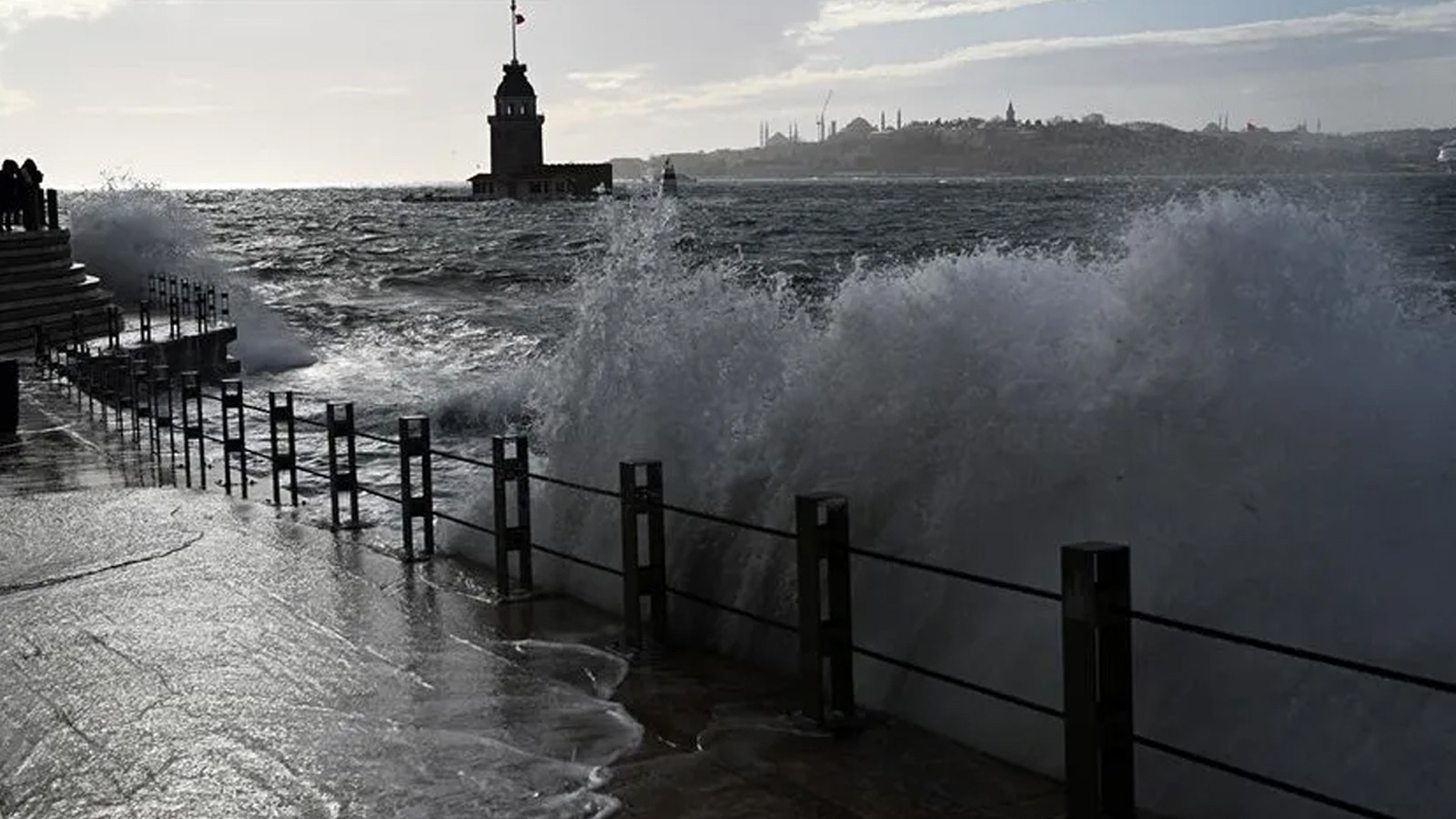 Meteoroloji'den Sarı Kod Uyarısı: İstanbul ve 10 İl için Kritik Hava Durumu