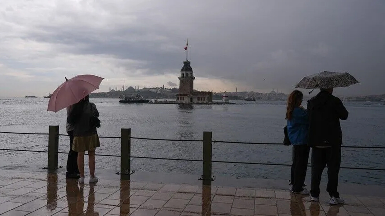 İstanbul ve 13 il için "sarı" alarm! 100 kilograma kadar yağış uyarısı