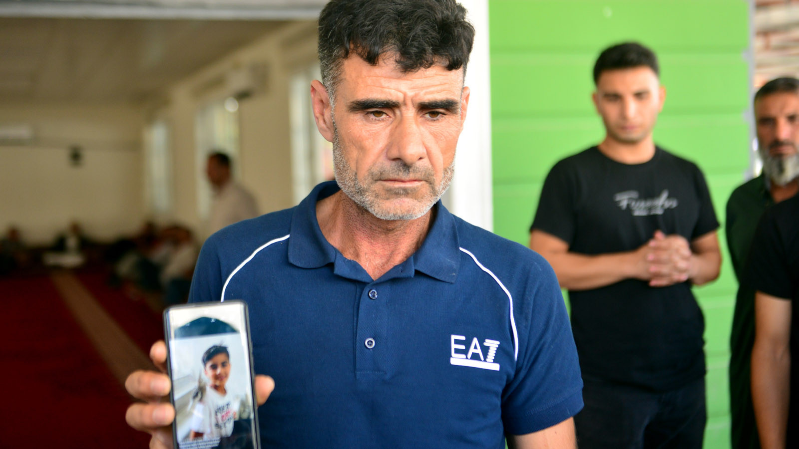 Kavgada ateşlenen kurşunun isabet ettiği Muhammed’in babası: Okula gidecekti, mezarda yatıyor