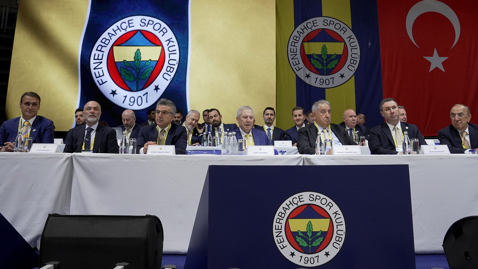 Fenerbahçe Kulübü'nün borcu 27 milyar 821 milyon lira