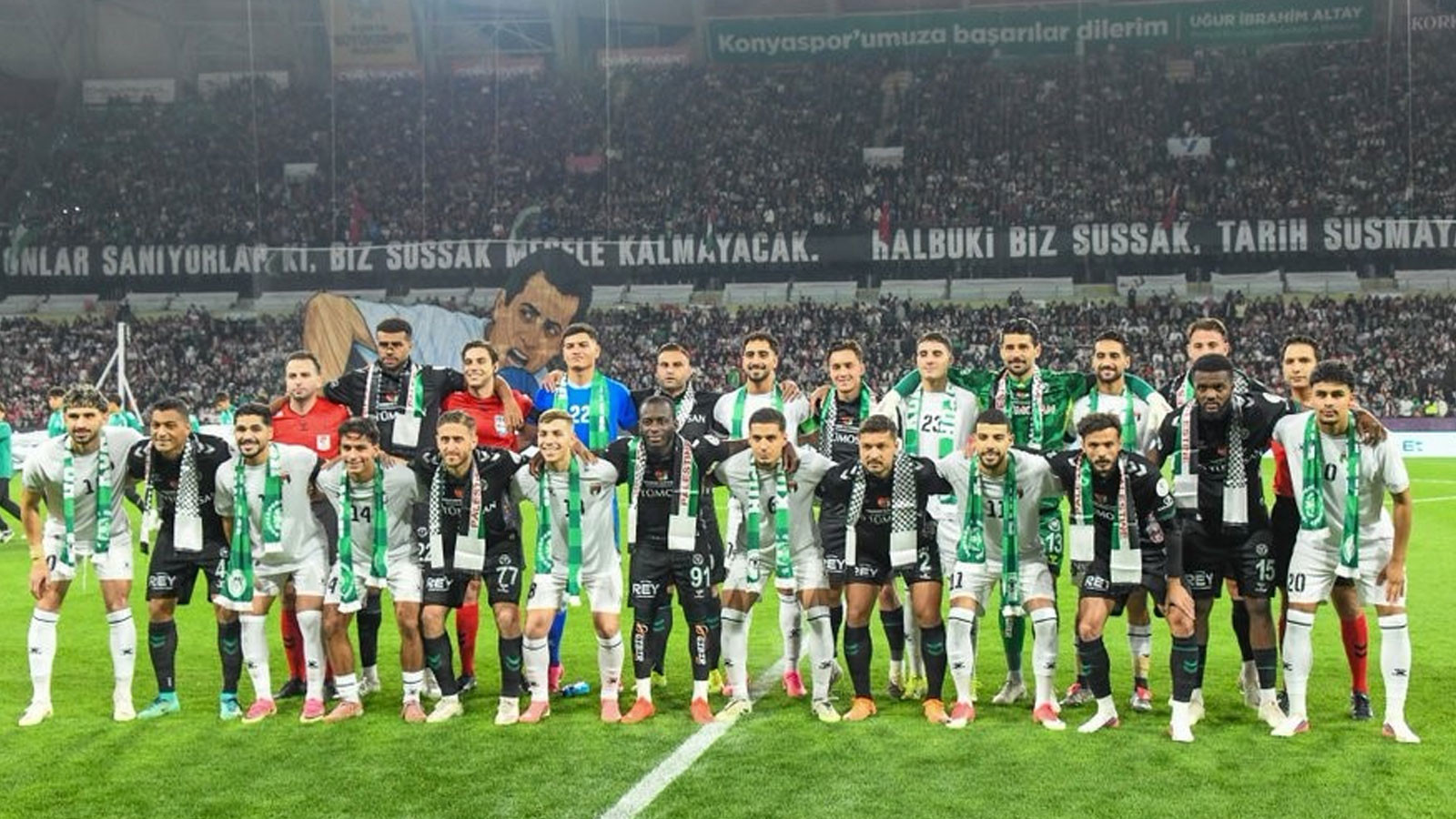 Burhanettin Duran: Filistinli futbolcuları ülkemizde ağırlamaktan memnuniyet duyduk