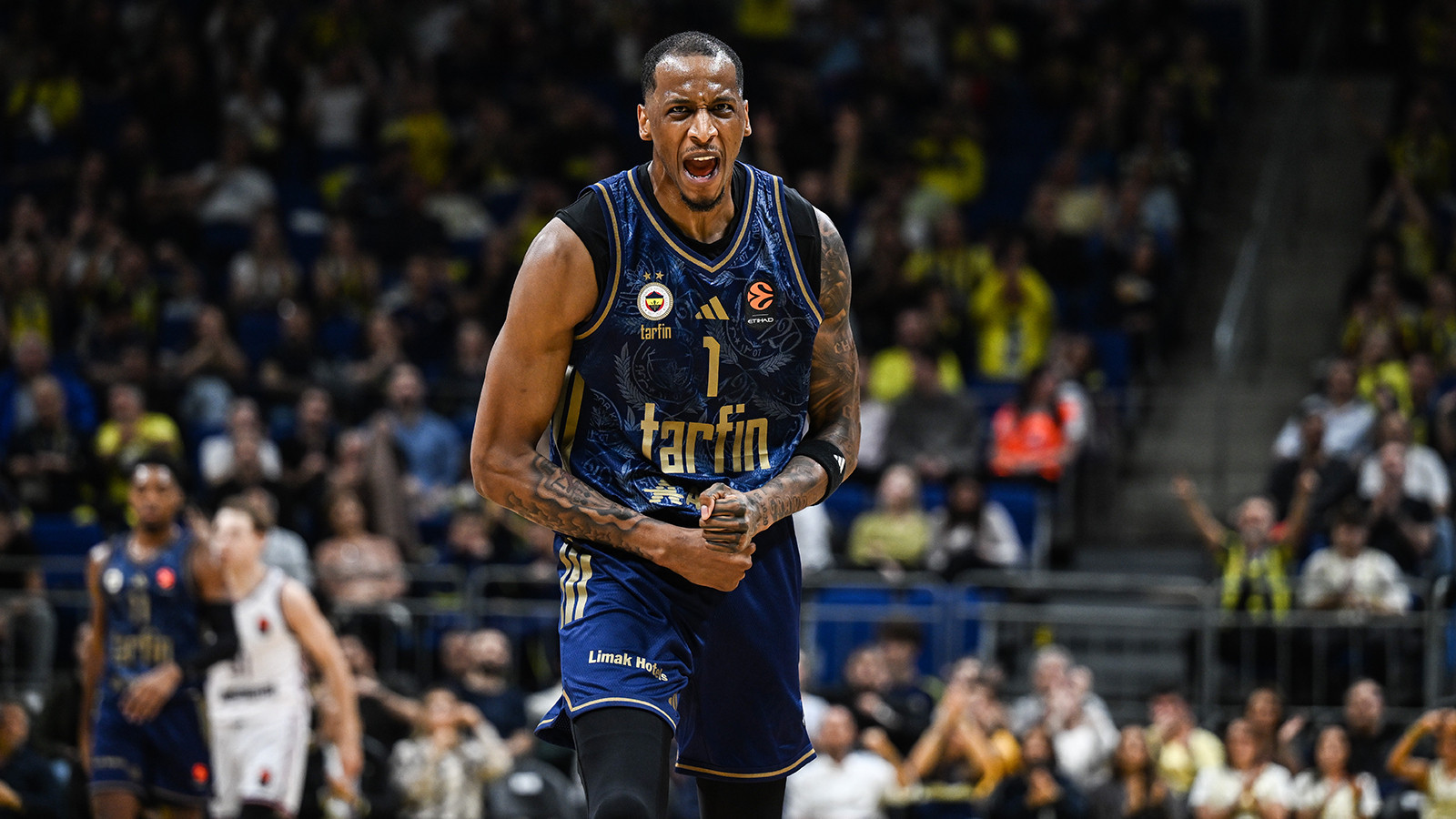 Fenerbahçe EuroLeague'de Bayern Münih'i 100-76 Mağlup Etti