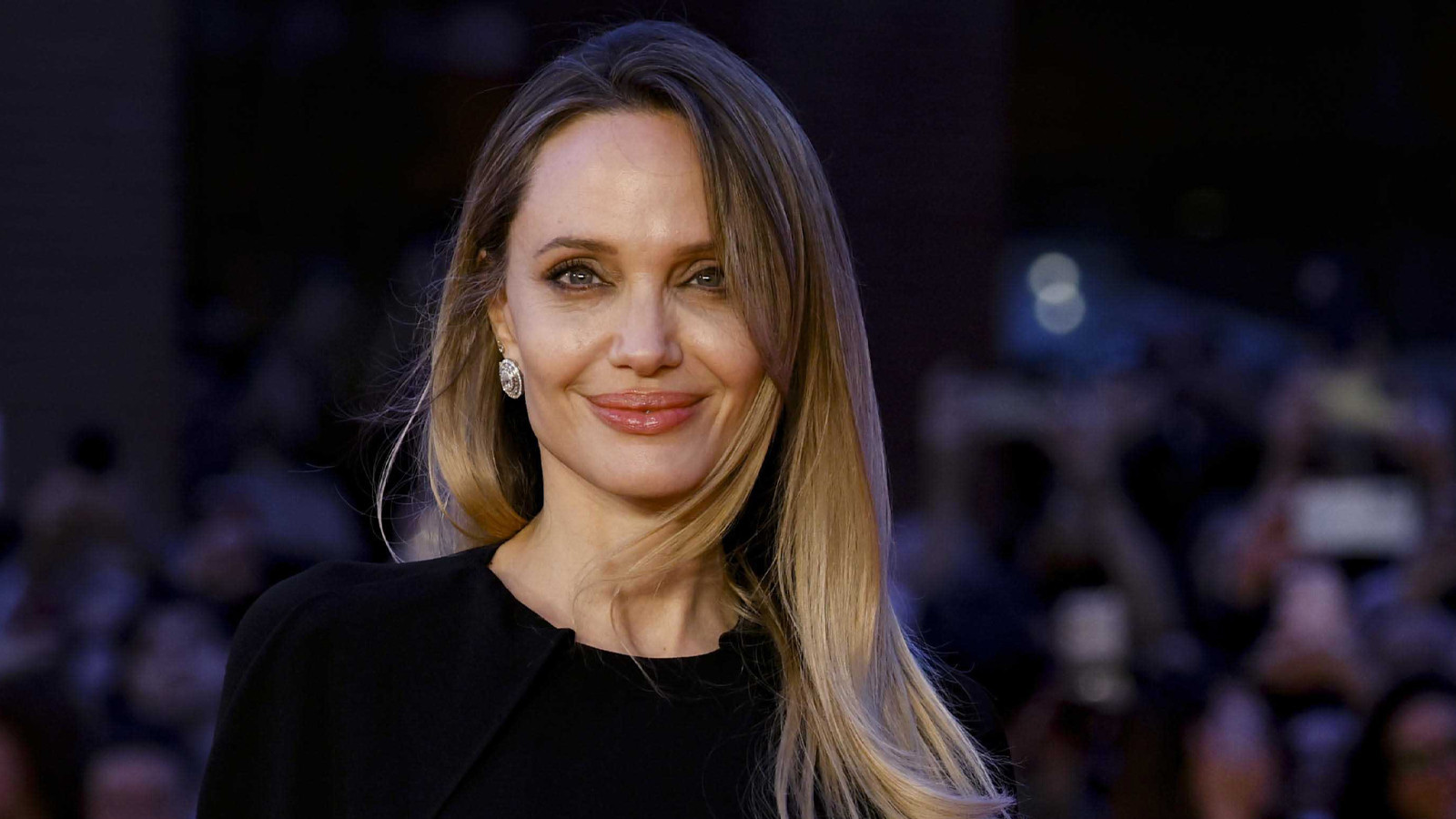 Angelina Jolie’den Gazze paylaşımı: Yıkım görülüyor, ihtiyaçlar biliniyor