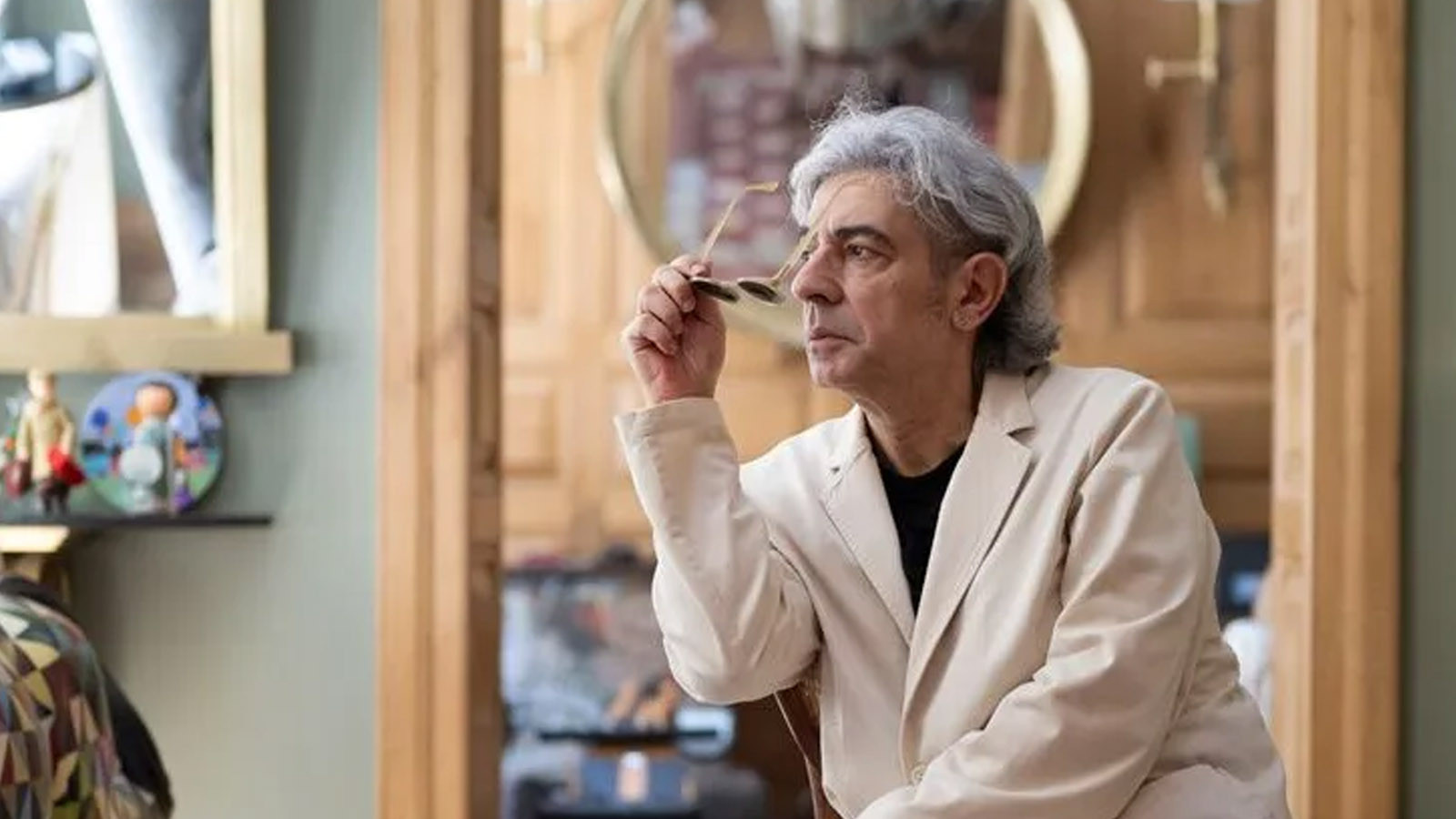 Okan Bayülgen’in kızı İstanbul Bayülgen’e uluslararası sanat ödülü: “Hem güzel hem başarılı”