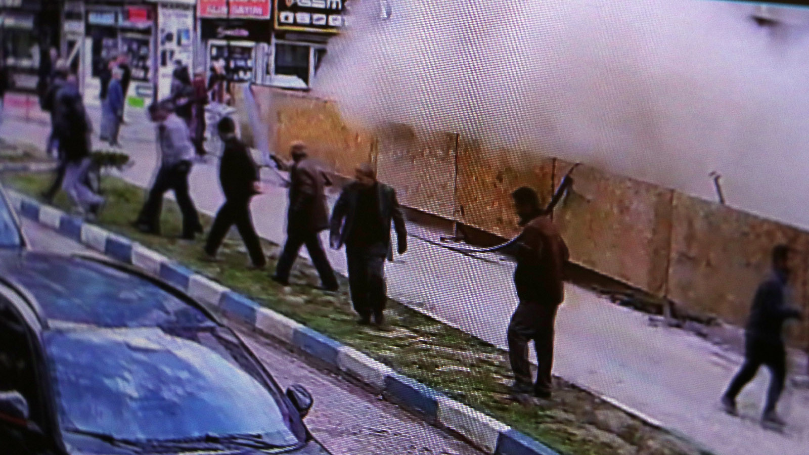 Van'da kazı sırasında lokanta çöktü