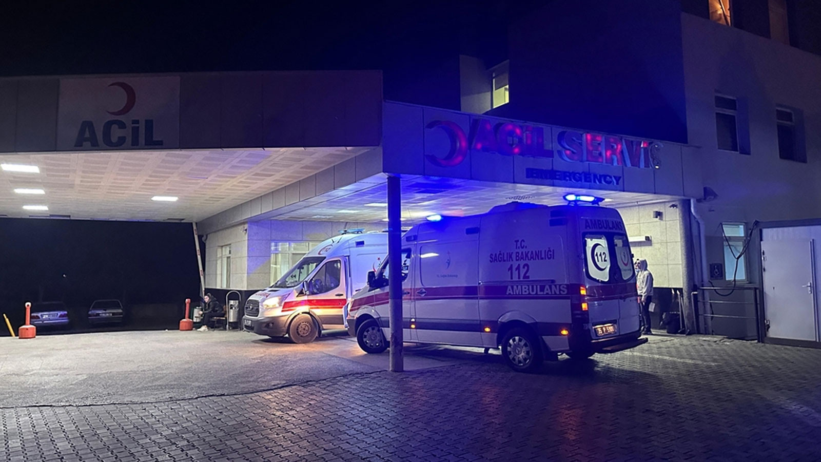 İzmir’de gıda zehirlenmesi şüphesi: 80 işçi hastane kaldırıldı
