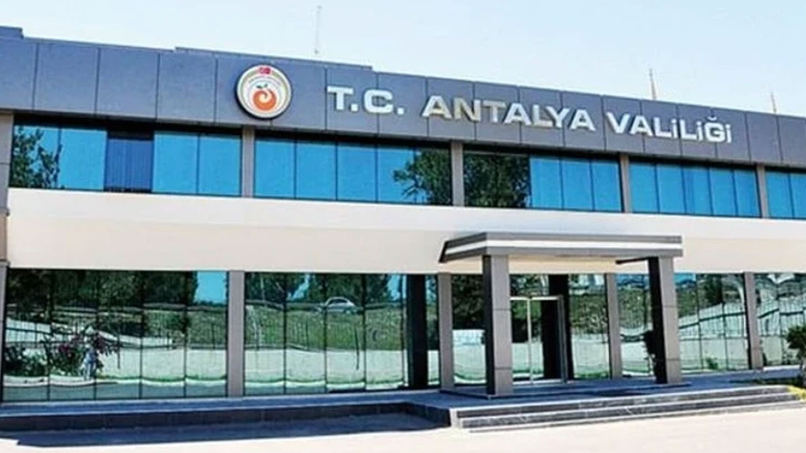 Antalya Valiliğinden çocuk güzellik yarışması açıklaması: Hukuki süreç titizlikle yürütülecek