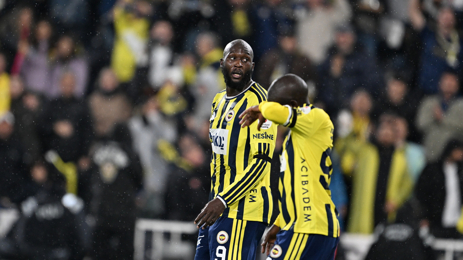 Romelu Lukaku, Fenerbahçe'de ilk golünü attı
