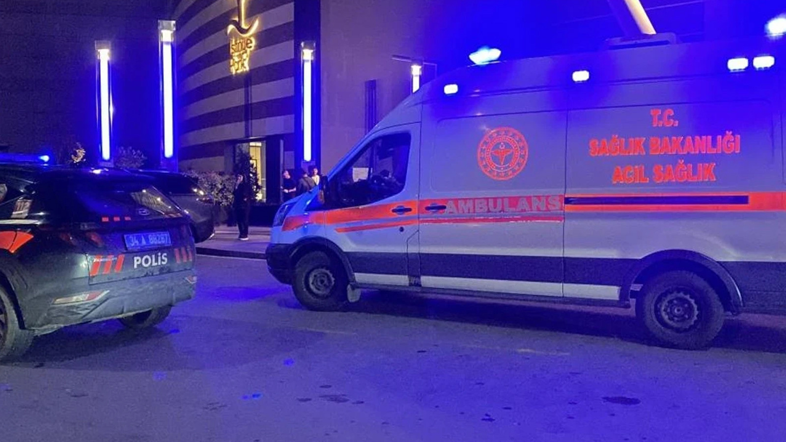 İstanbul'da AVM'de İsrail vatandaşına protesto
