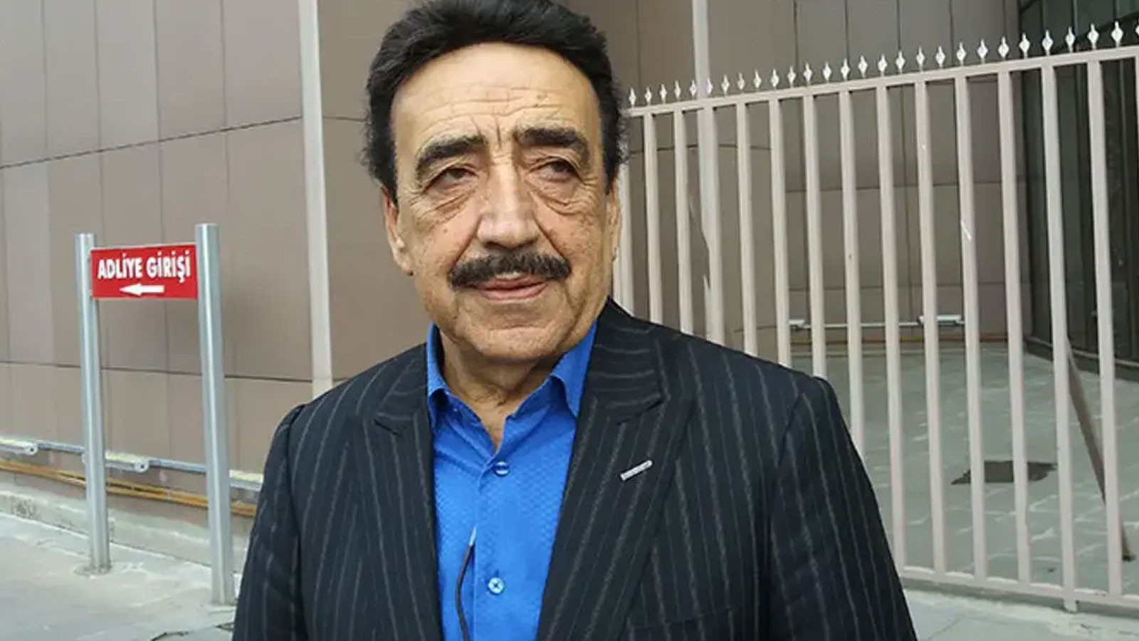 Hakkı Bulut Sahne Alırken Hastaneye Kaldırıldı