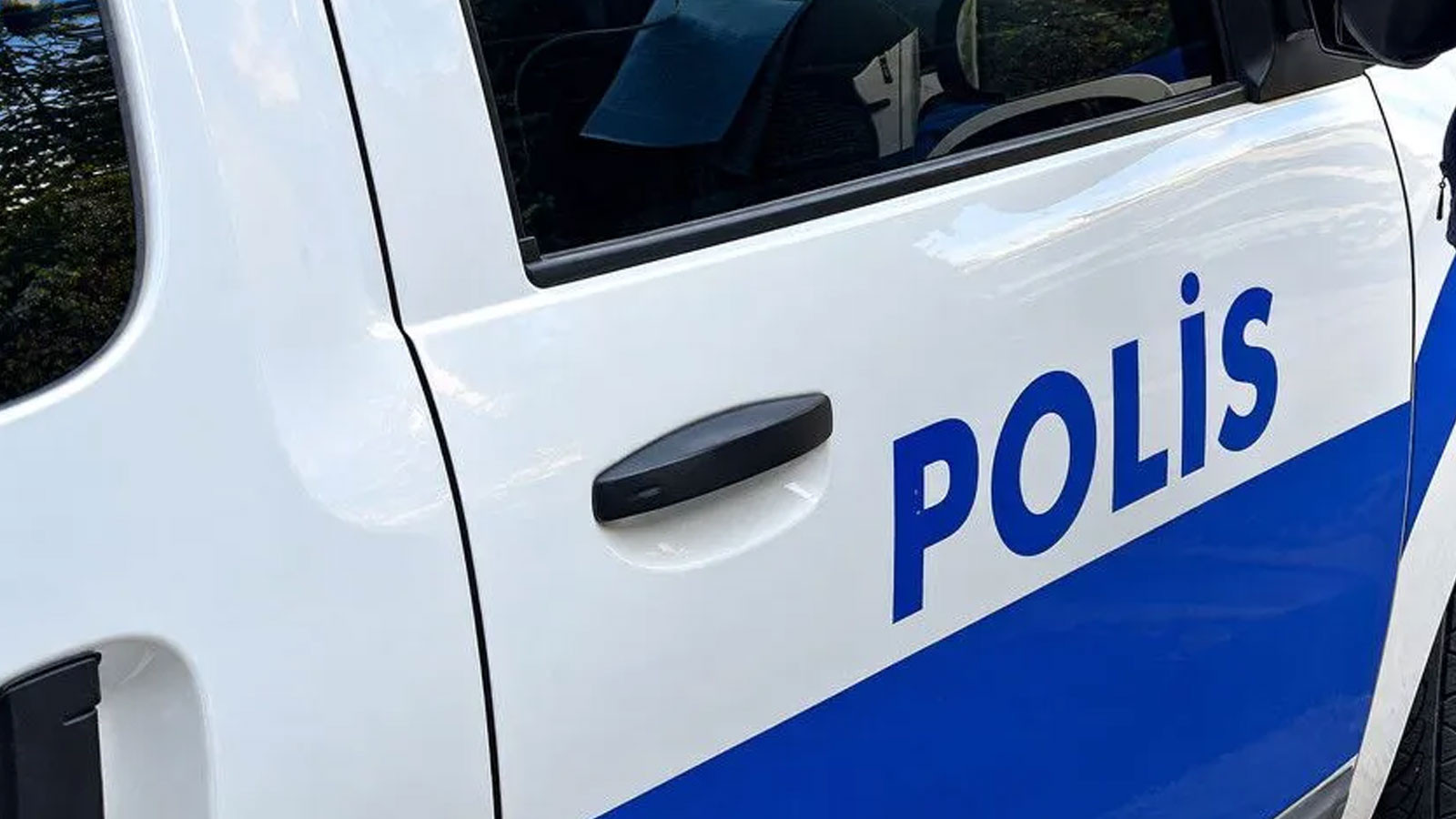 Balıkesir'de Öğretmen Sosyal Medya Paylaşımı Nedeniyle Gözaltına Alındı