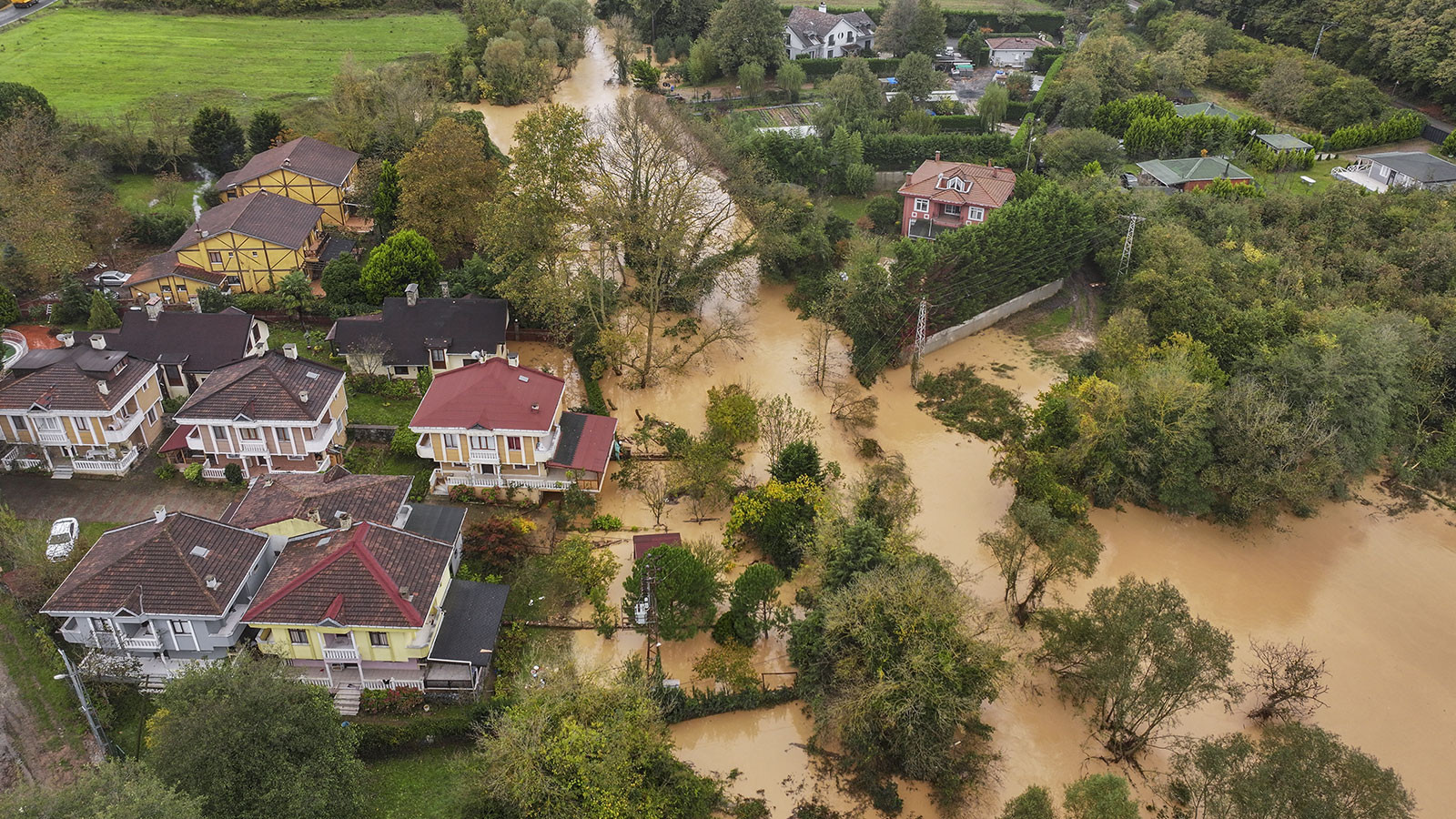 Meteoroloji'den 29 Ekim için sarı ve turuncu yağış uyarısı