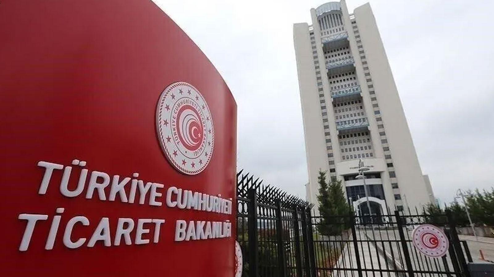 Bakanlıktan İki GSM Operatörüne Ceza