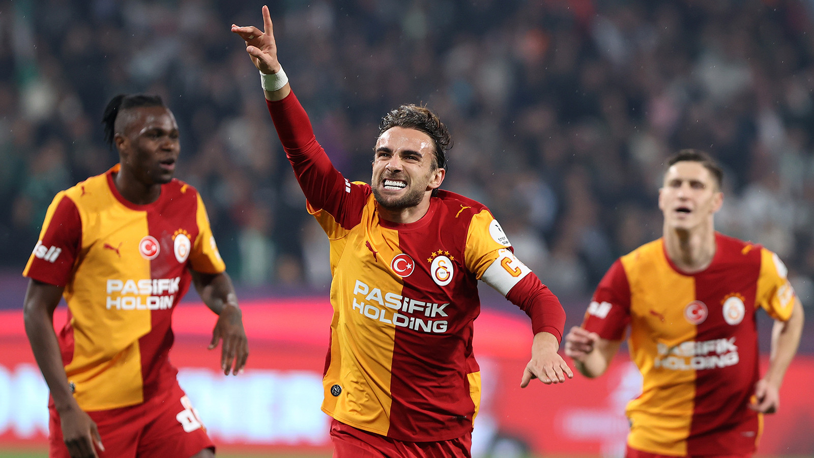 Galatasaray, Konyaspor engelini 4 golle aştı