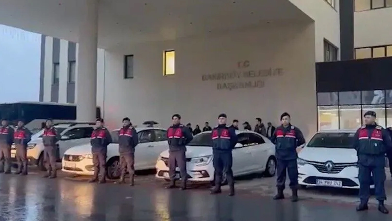 Bakırköy Belediyesi‘ne yönelik soruşturmada 39 tutuklama