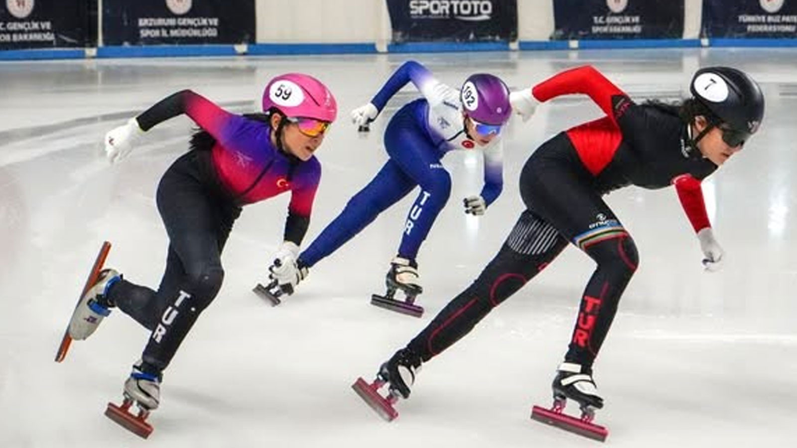 Short Track heyecan sürüyor